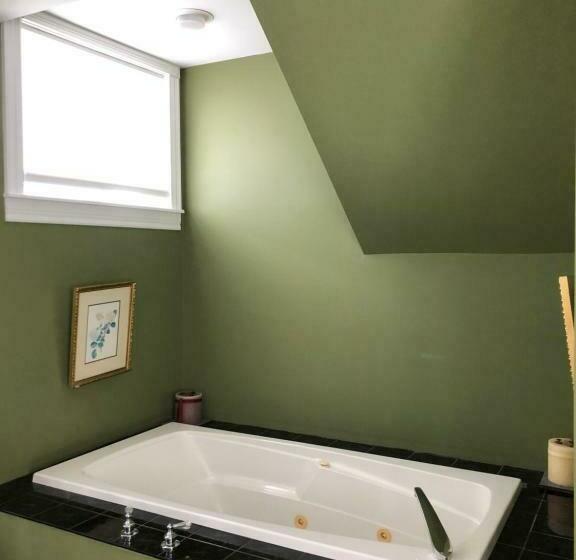 Люкс Вид на Сад, Mahogany Manor Bed & Breakfast