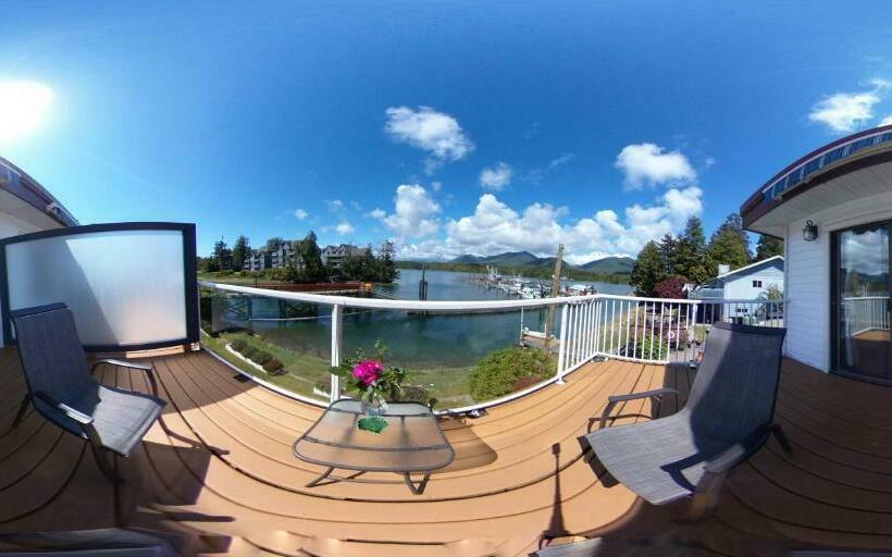 חדר דחוקס עם מיטת קינג, Bayshore Waterfront Inn