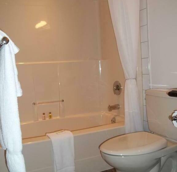 סוויטה, Bayshore Waterfront Inn