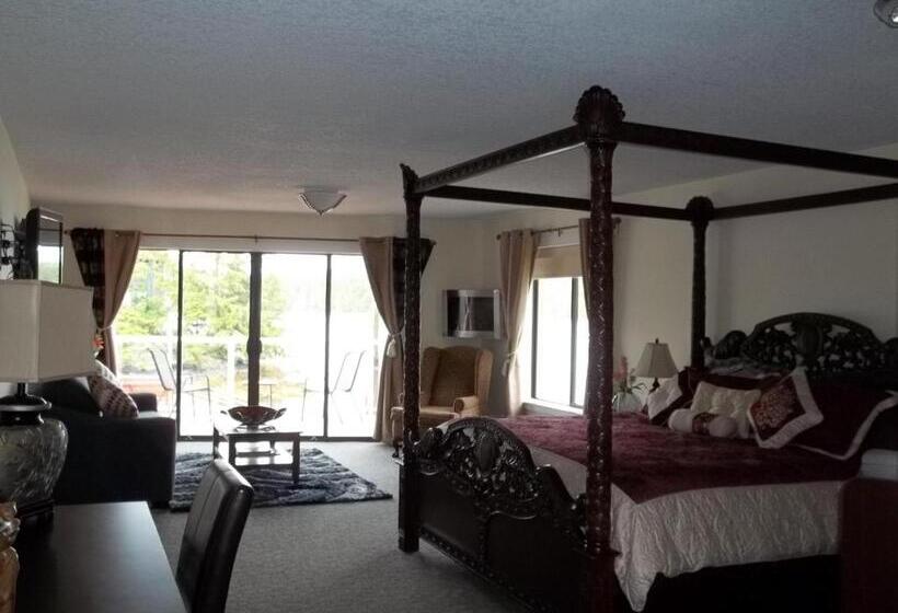 חדר דחוקס עם מיטת קינג, Bayshore Waterfront Inn