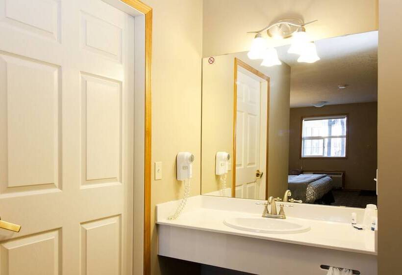 غرفة قياسية سرير مزدوج, Bow River Inn