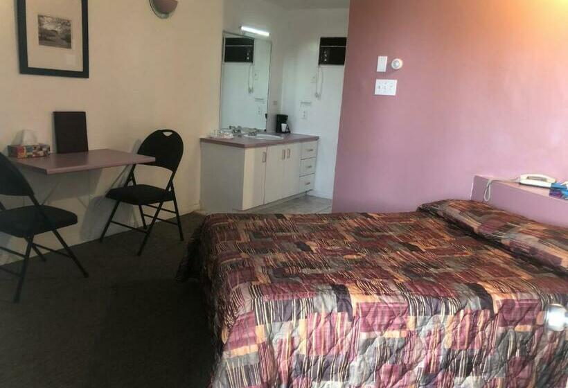 Номер Стандарт, Motel Le Voyageur