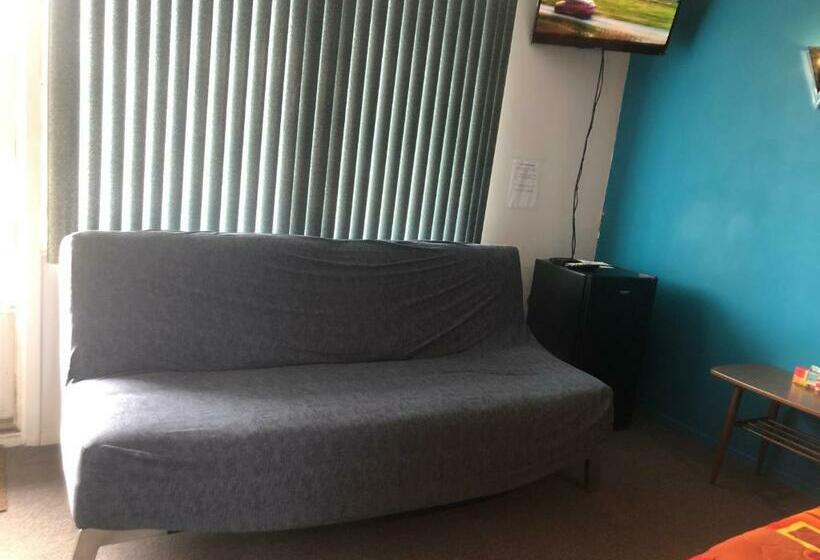 Номер Стандарт, Motel Le Voyageur