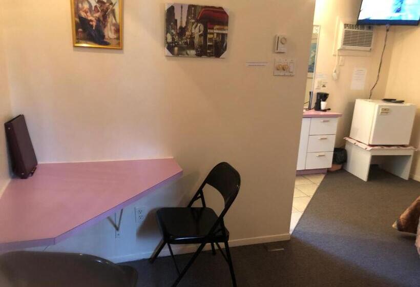 Номер Стандарт, Motel Le Voyageur