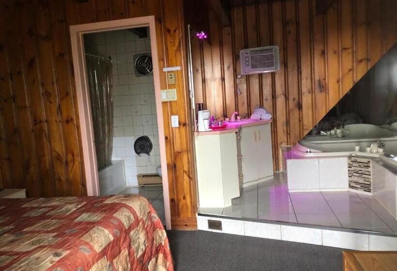 Номер Стандарт с Гидромассажем, Motel Le Voyageur