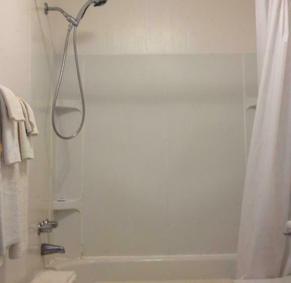 Quarto Estandar 2 Camas Casal, Welcome Inn