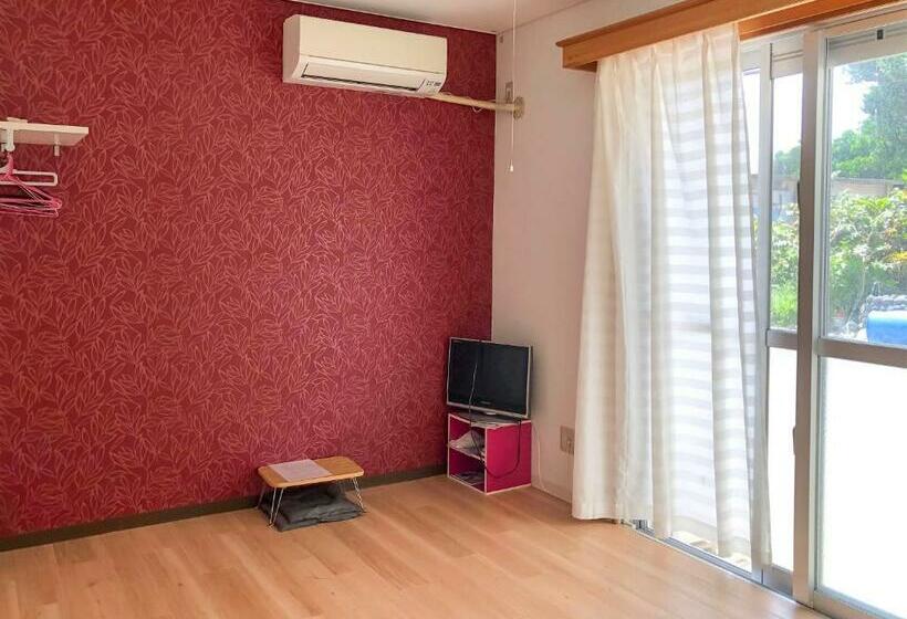 غرفة عائلية, Minshuku Irayoi