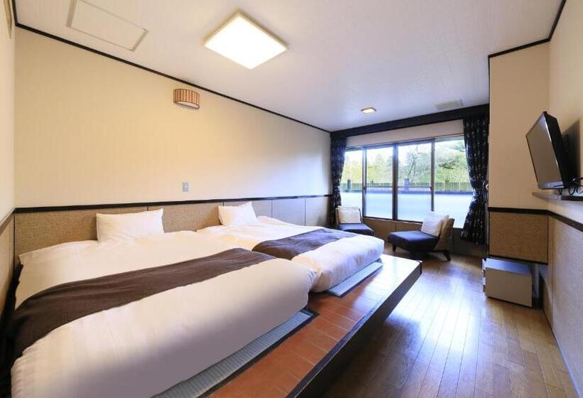 غرفة قياسية حمام مشترك, Yutorelo An