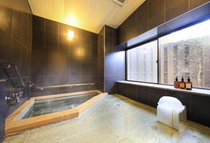 غرفة سوبيريور, Yutorelo An