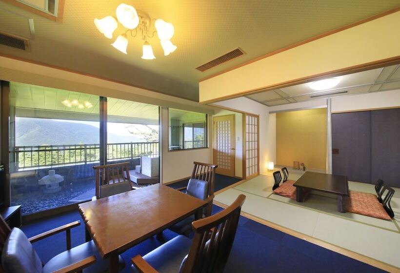 غرفة ديلوكس, Yutorelo An