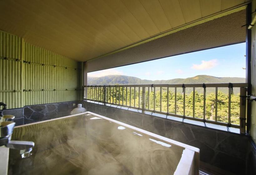 غرفة ديلوكس, Yutorelo An