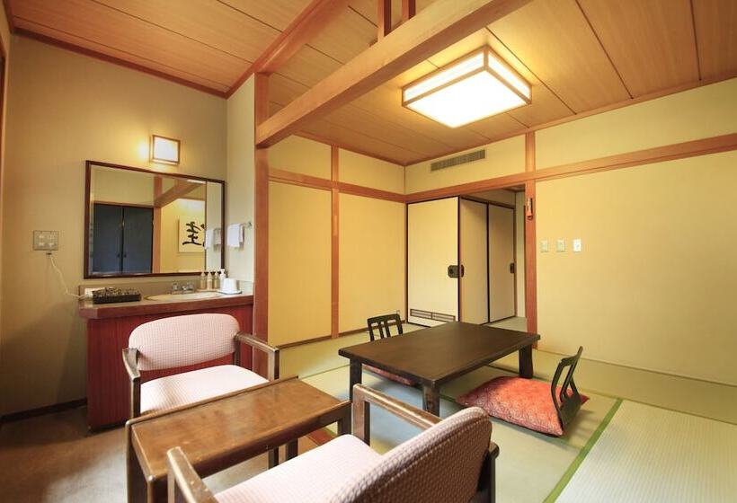 غرفة قياسية حمام مشترك, Yutorelo An