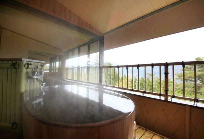 غرفة ديلوكس, Yutorelo An