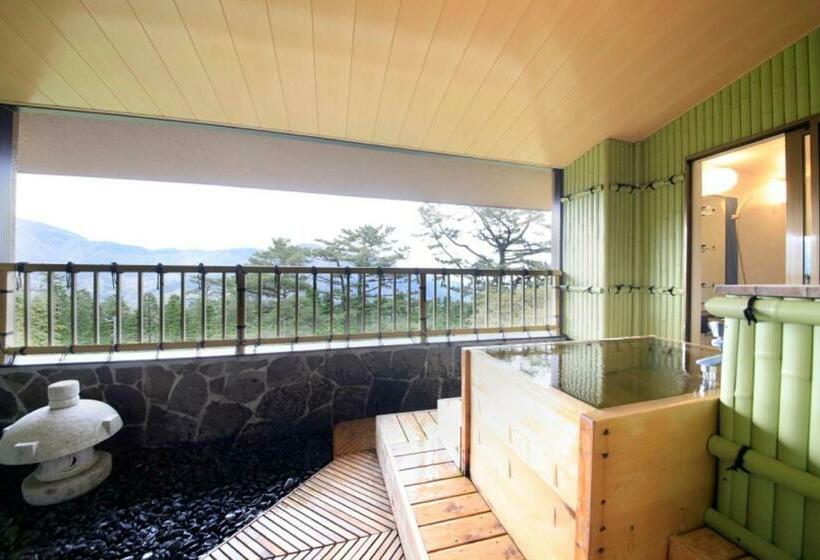 غرفة ديلوكس, Yutorelo An