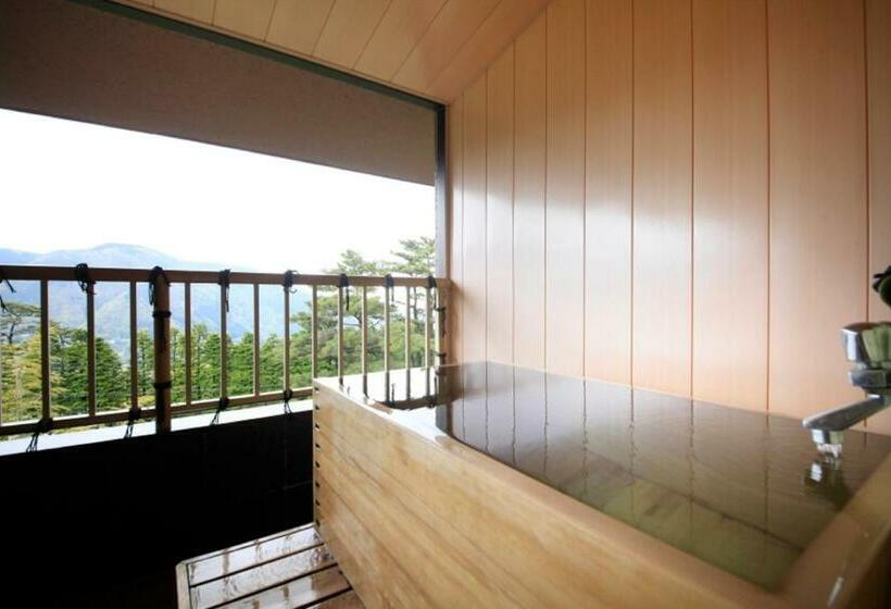 غرفة ديلوكس, Yutorelo An