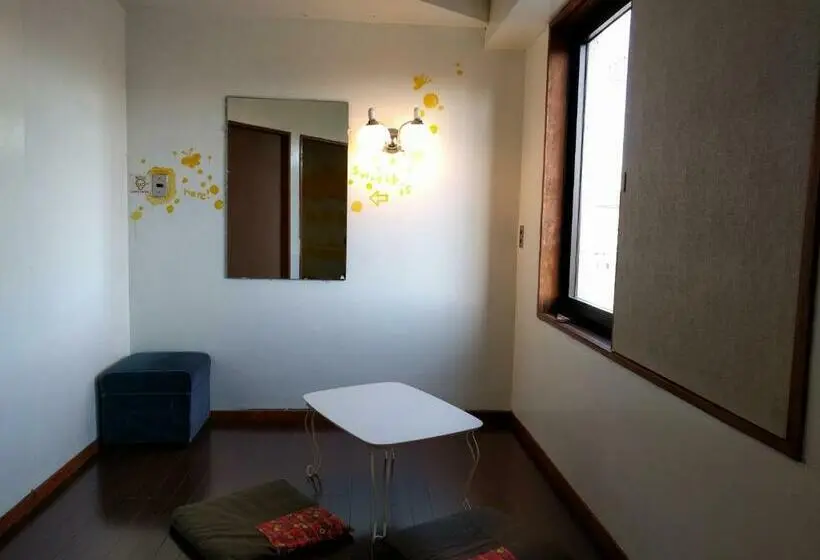 浴室共有ファミリールーム, Local Knot Backpackers  Moritomizu
