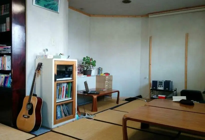 浴室共有ファミリールーム, Local Knot Backpackers  Moritomizu