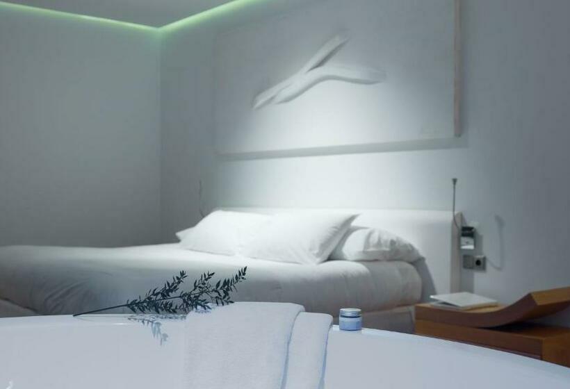 Deluxe Room Mountain View, Arantza Hotela  Adults Only