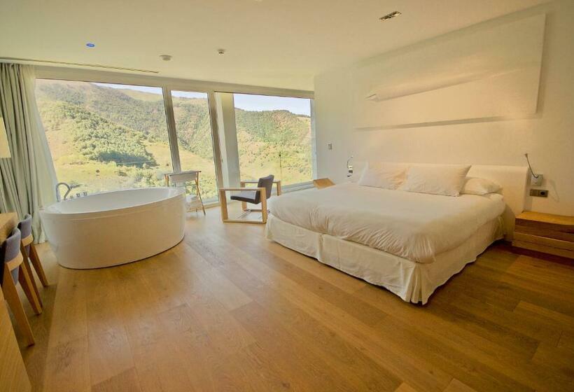 سوییت, Arantza Hotela  Adults Only