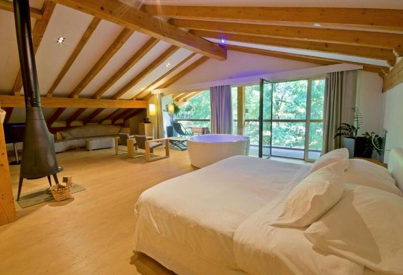 سوییت جونیور, Arantza Hotela  Adults Only