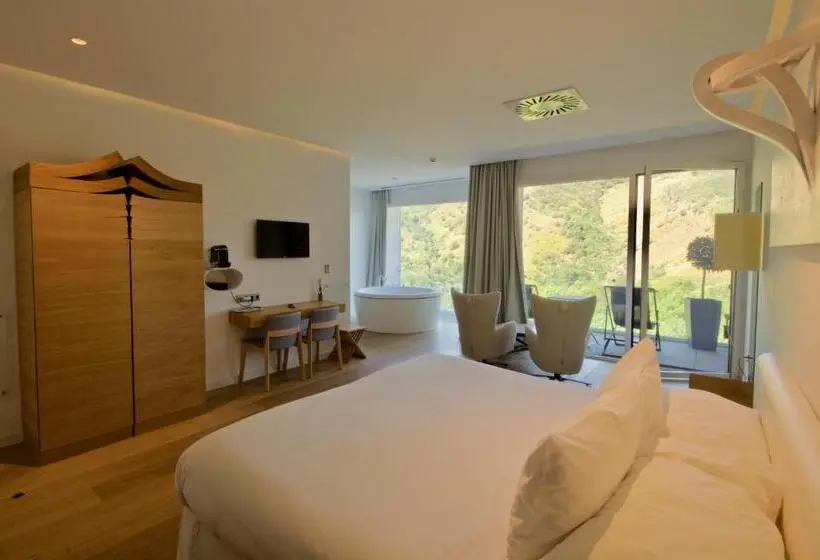 Premium room w/ mountain view, Arantza Hotela Adults Only