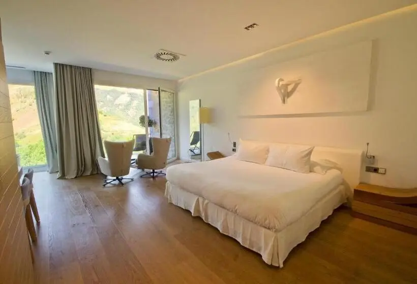 Premium room w/ mountain view, Arantza Hotela Adults Only