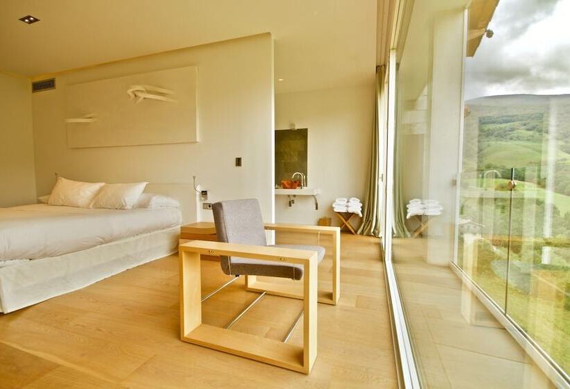 سوییت لوکس, Arantza Hotela  Adults Only