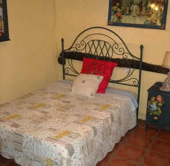 Perhehuone, La Quinta Del Abuelo Félix
