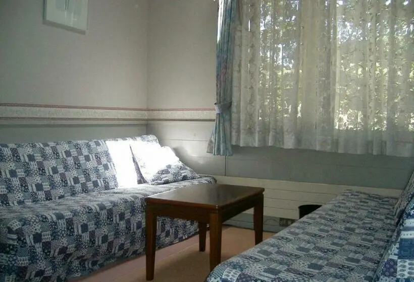 Standard Kolmen Hengen Huone, St Village