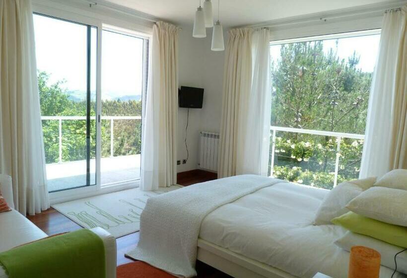 اتاق استاندارد با چشم‌انداز دریا, Garazar