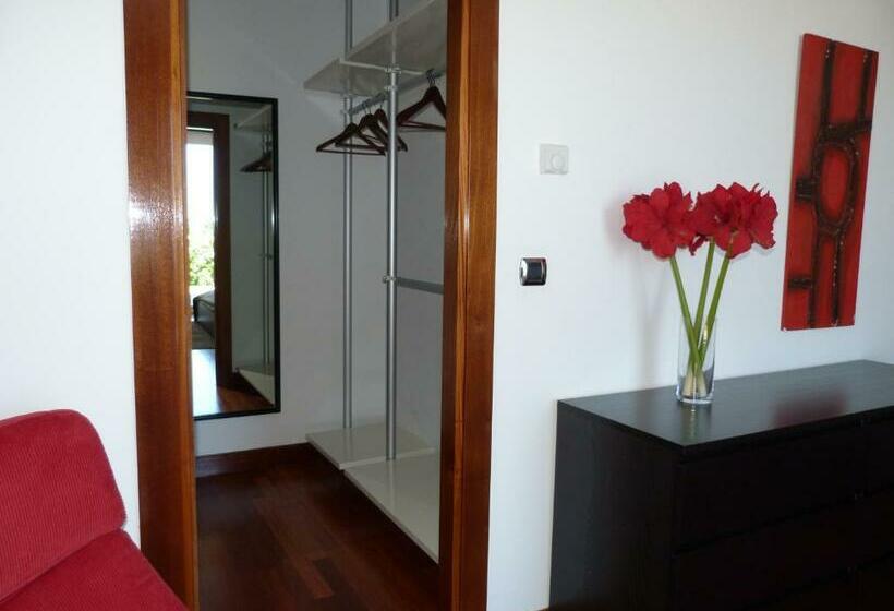 اتاق استاندارد با چشم‌انداز دریا, Garazar