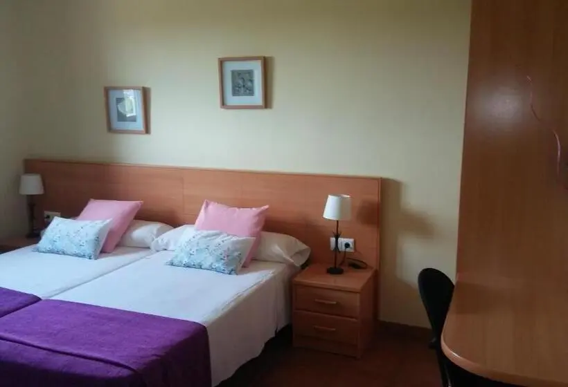 マウンテンビュースタンダードルーム, Hostal Sant Roc
