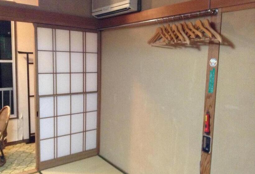 غرفة قياسية حمام مشترك, Kadowakikan