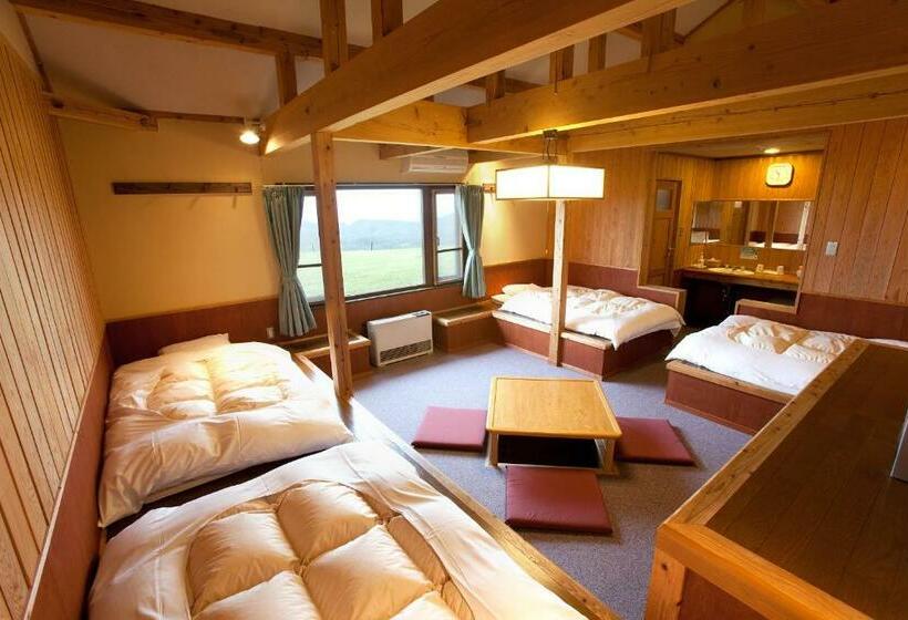 Семейный Номер, Kuju Kogen Cottage