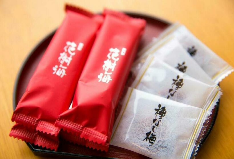 Номер Стандарт, Tresta Shirayama