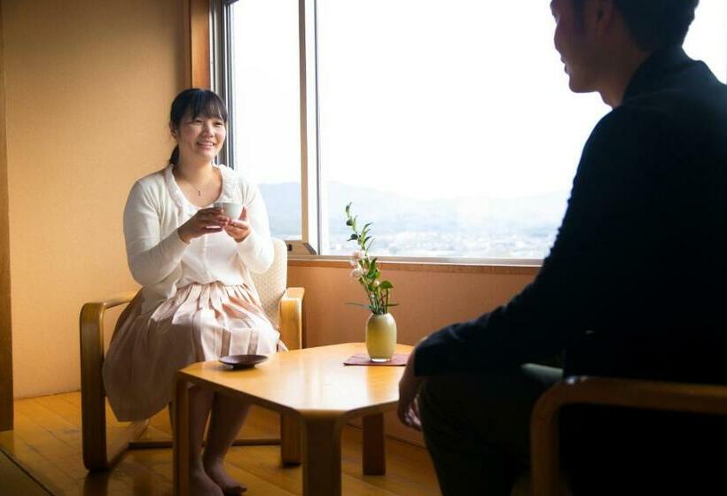 Номер Стандарт, Tresta Shirayama