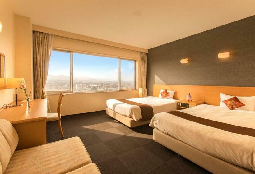 Номер Стандарт, Tresta Shirayama