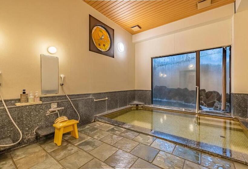 バス共有のスタンダードルーム, Hidamari Ichinoyu