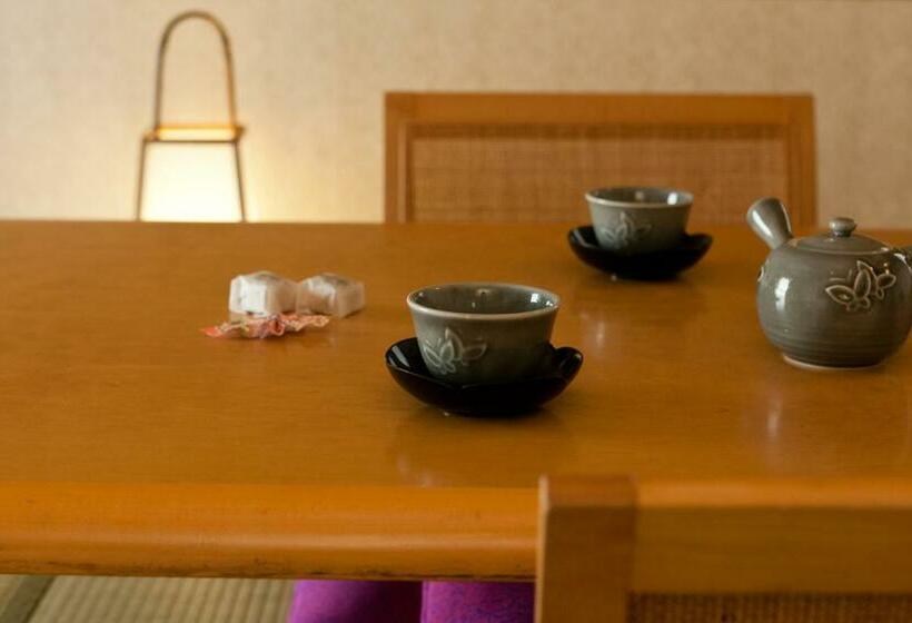 חדר סופריור, Tosagyoen