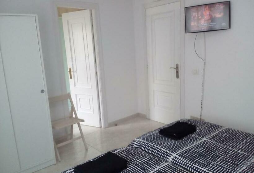 Номер Стандарт, Albergue Aqua Portomarin