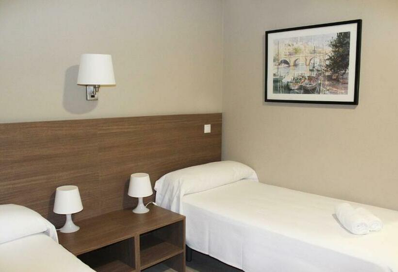 スタンダードルーム, La Parada