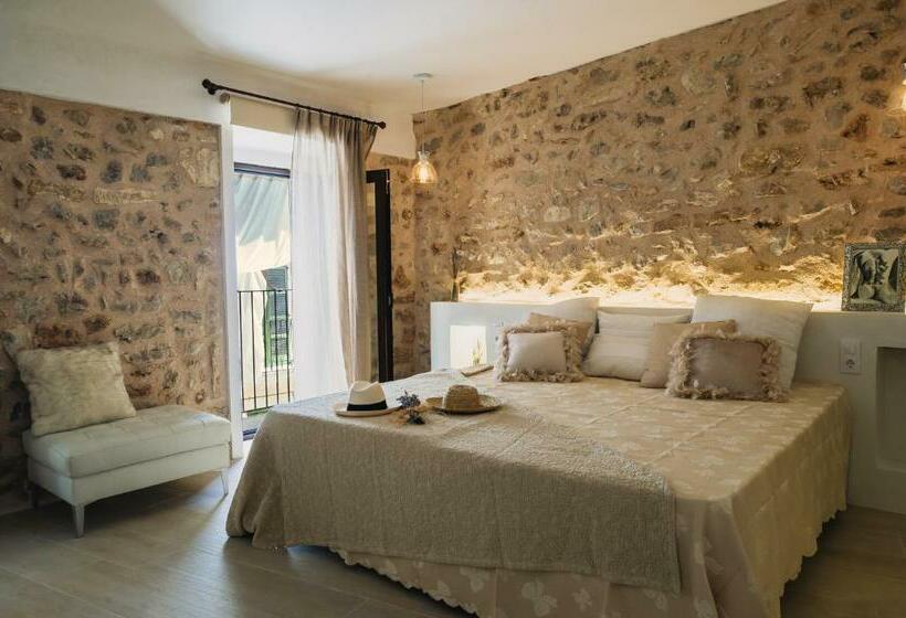 デラックスルーム, Can Solaies