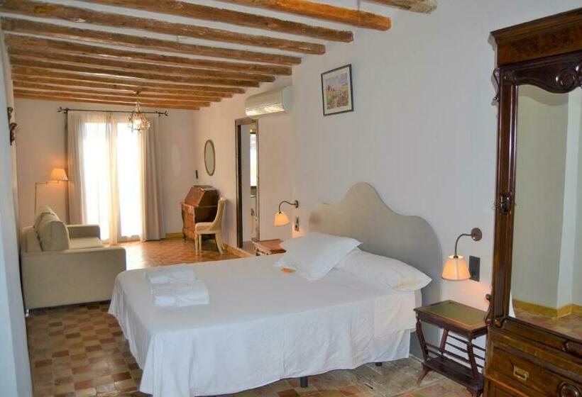 סוויטת סופריור, Lo Palauet De La Muralla