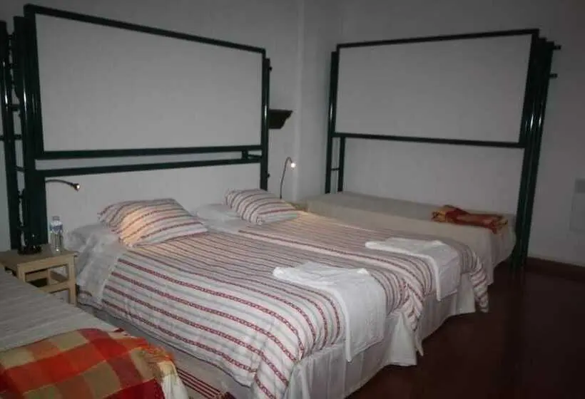 浴室共有ファミリールーム, Hostel Layos, Toledo