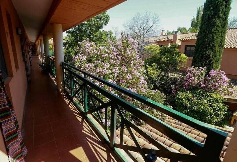 家庭间, Hostel Layos, Toledo