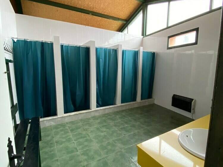 家庭房间共用浴室, Hostel Layos, Toledo