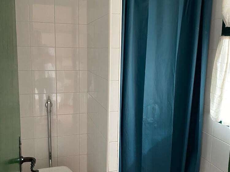 四人标准间, Hostel Layos, Toledo