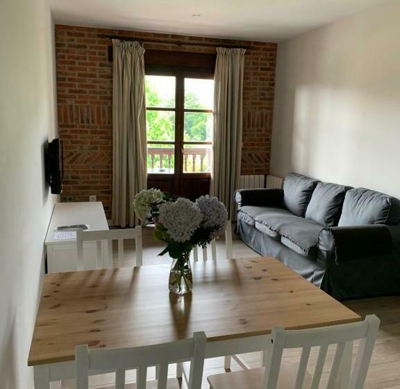 דירת שני חדרים עם מרפת, Rural Andrín