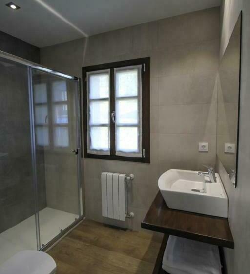 דירת שני חדרים עם מרפת, Rural Andrín