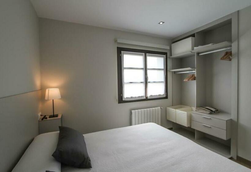 דירת שני חדרים עם מרפת, Rural Andrín